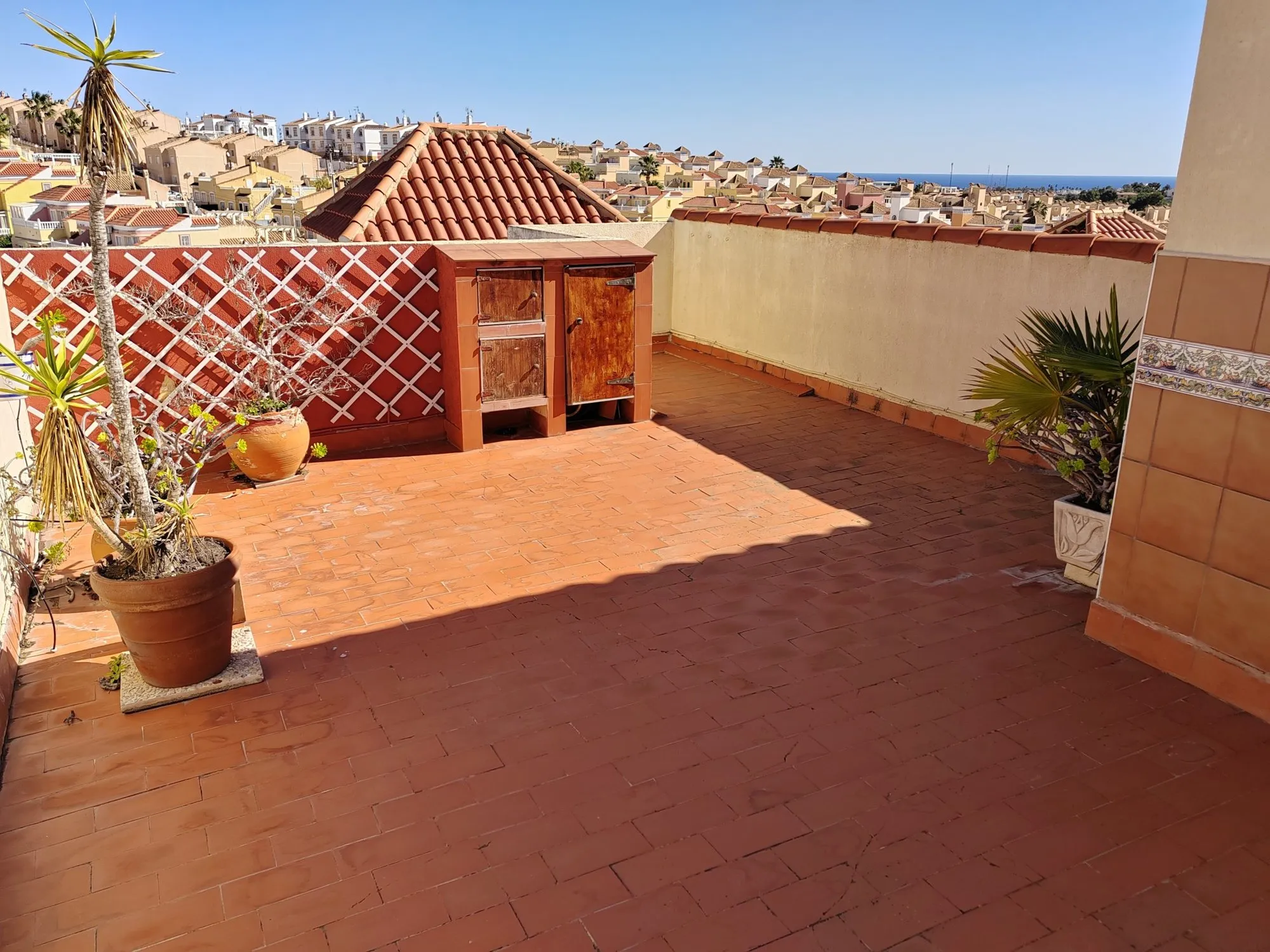 Appartement op de bovenste verdieping op het zuiden met dakterras en zeezicht (2)