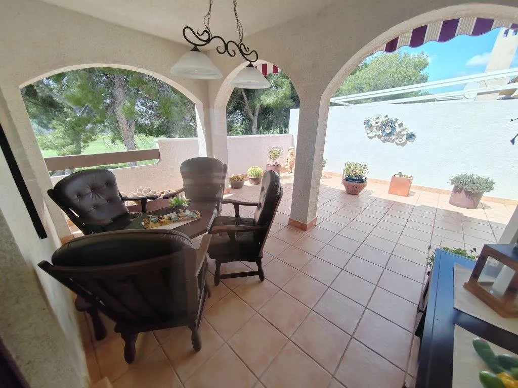Front-line south-facing penthouse on Las Ramblas Golf (4)