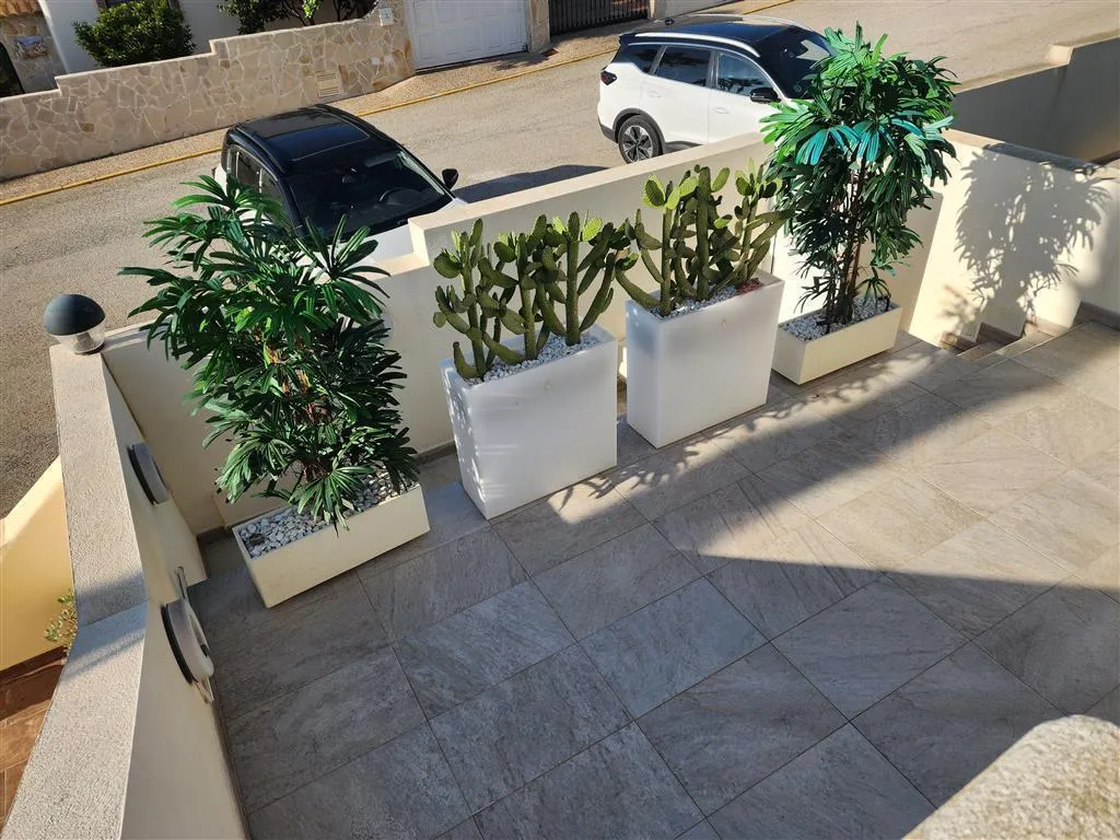 Refurbished townhouse with private pool in Las Ramblas (5)