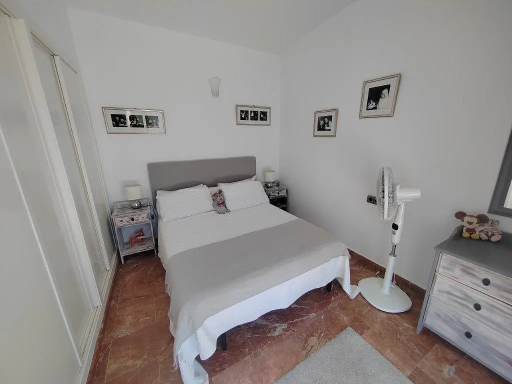 Spacious apartment with a large golf-view terrace in Las Ramblas (6)