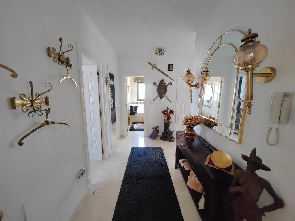 Front-line south-facing penthouse on Las Ramblas Golf (7)