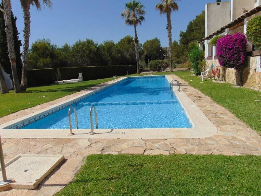 Spacious apartment with a large golf-view terrace in Las Ramblas (7)