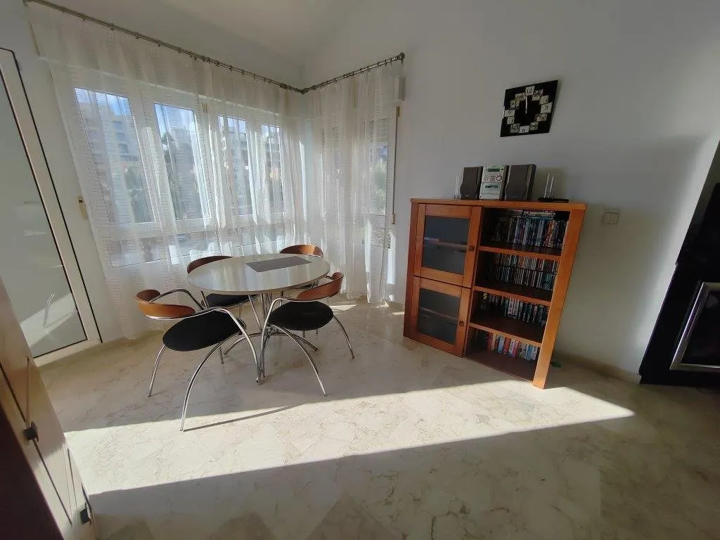 South-facing villa with private pool in Las Ramblas (8)