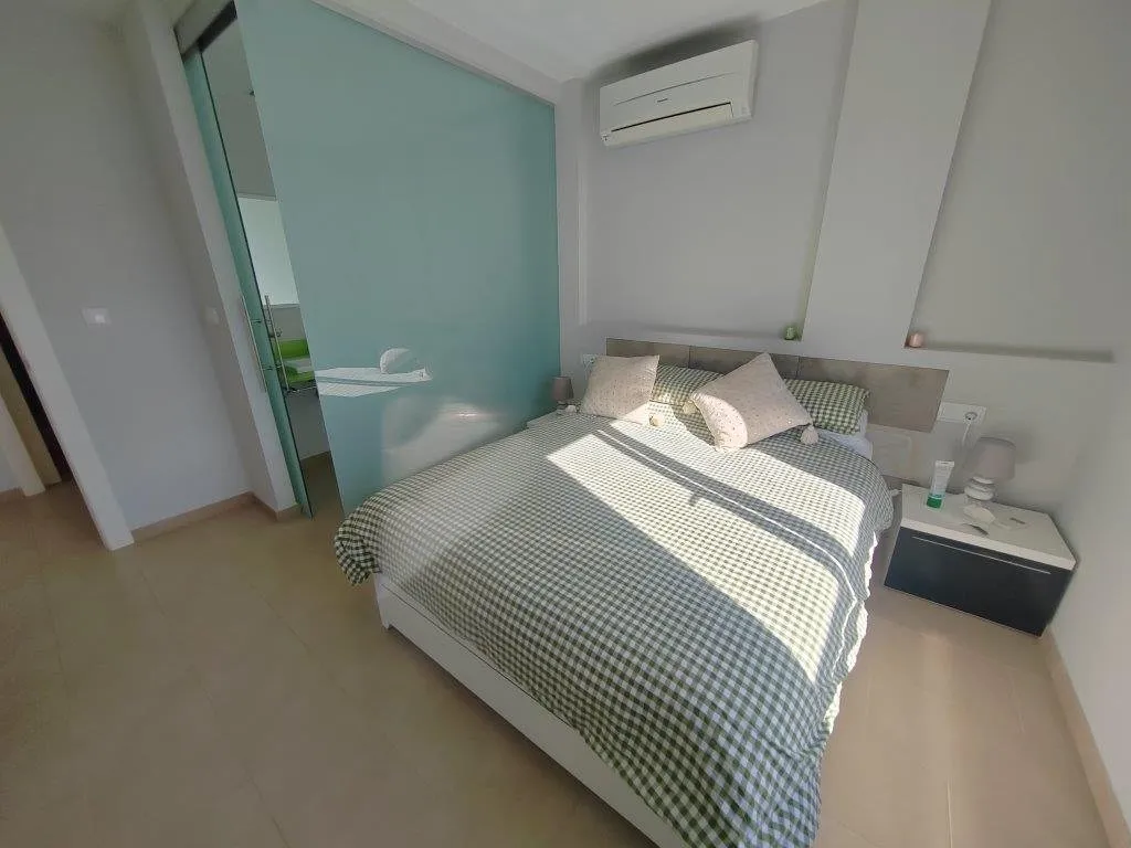 Bright top-floor apartment with solarium near La Fuente (9)