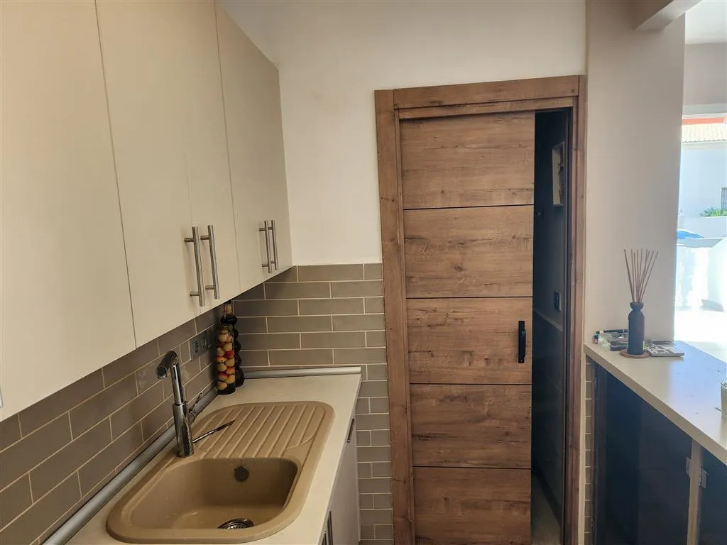 Refurbished townhouse with private pool in Las Ramblas (11)