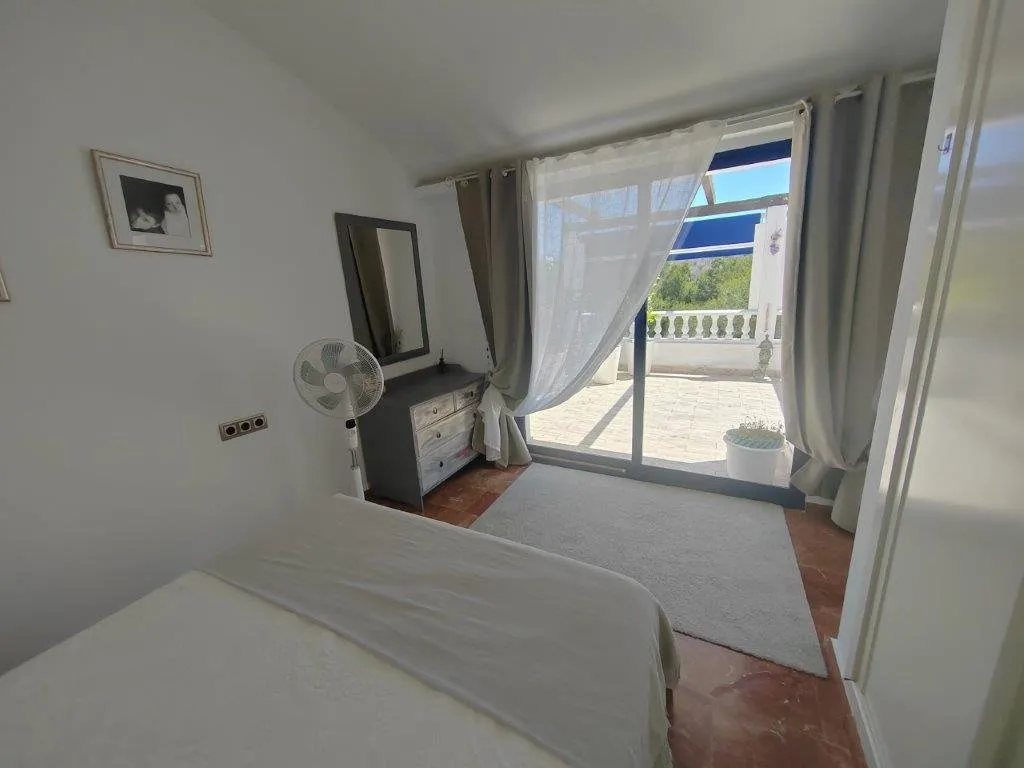 Spacious apartment with a large golf-view terrace in Las Ramblas (11)