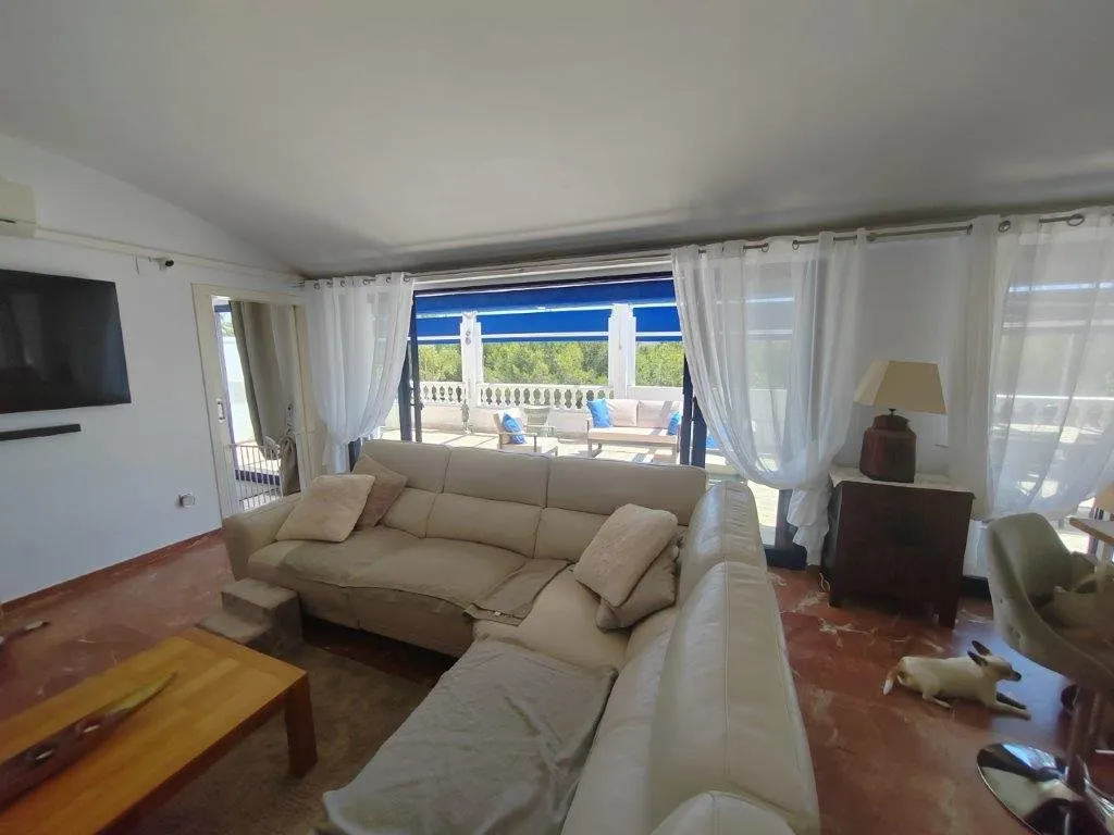 Spacious apartment with a large golf-view terrace in Las Ramblas (14)