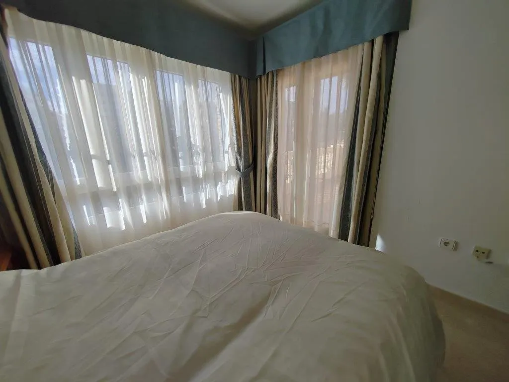 South-facing villa with private pool in Las Ramblas (15)