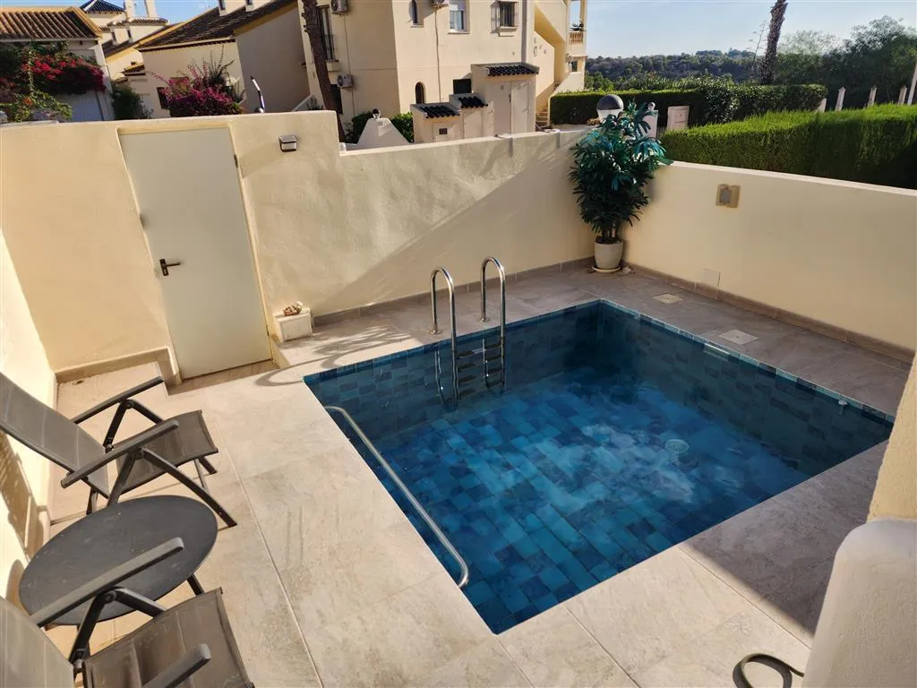 Refurbished townhouse with private pool in Las Ramblas (17)