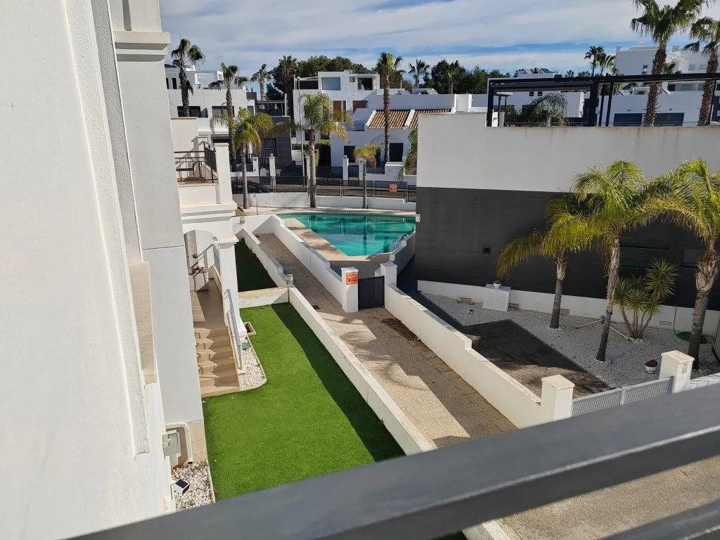 Bright top-floor apartment with solarium near La Fuente (16)