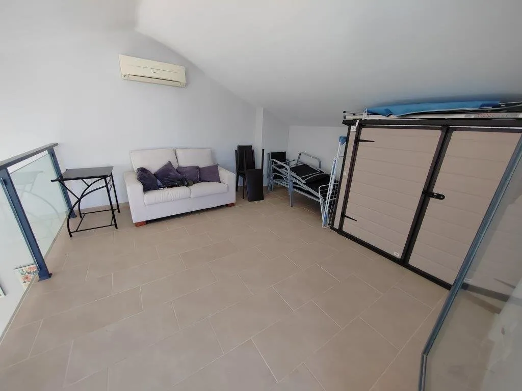 Bright top-floor apartment with solarium near La Fuente (18)