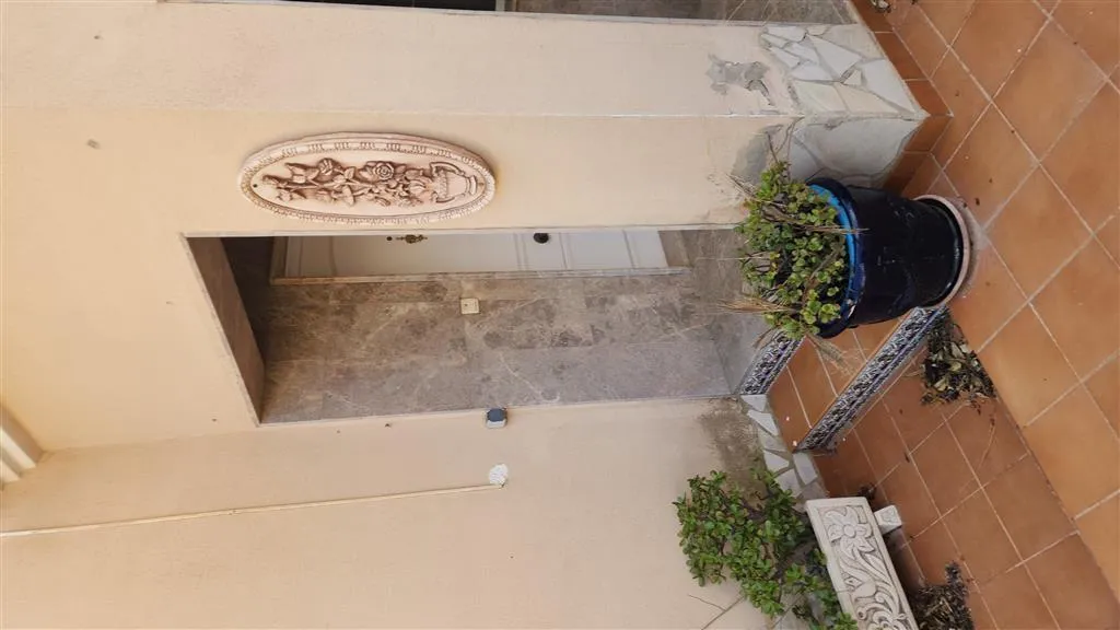 Refurbished townhouse with private pool in Las Ramblas (18)