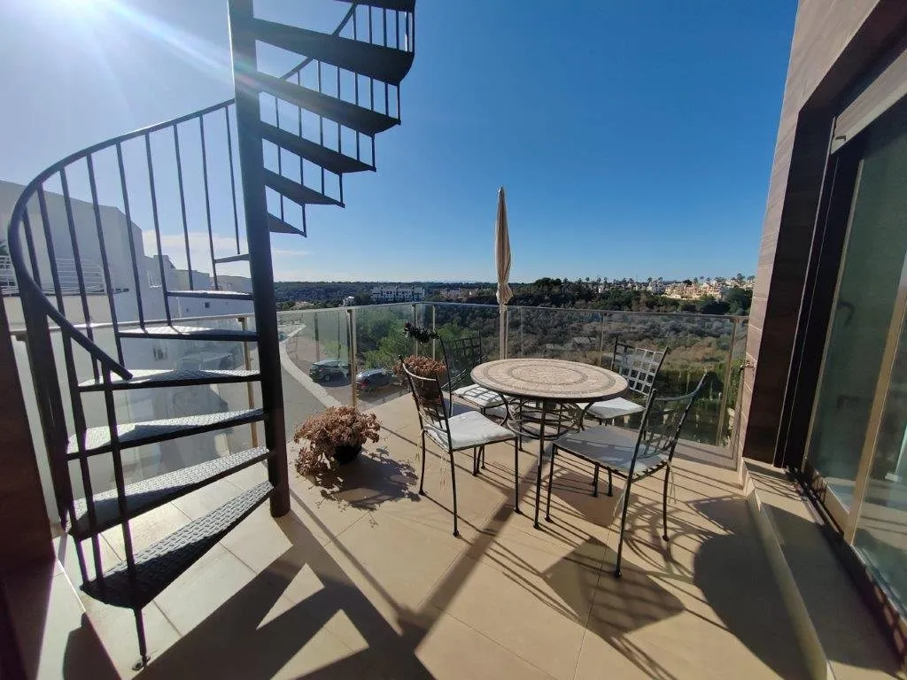 Penthouse moderne avec solarium vue mer à Las Ramblas (19)