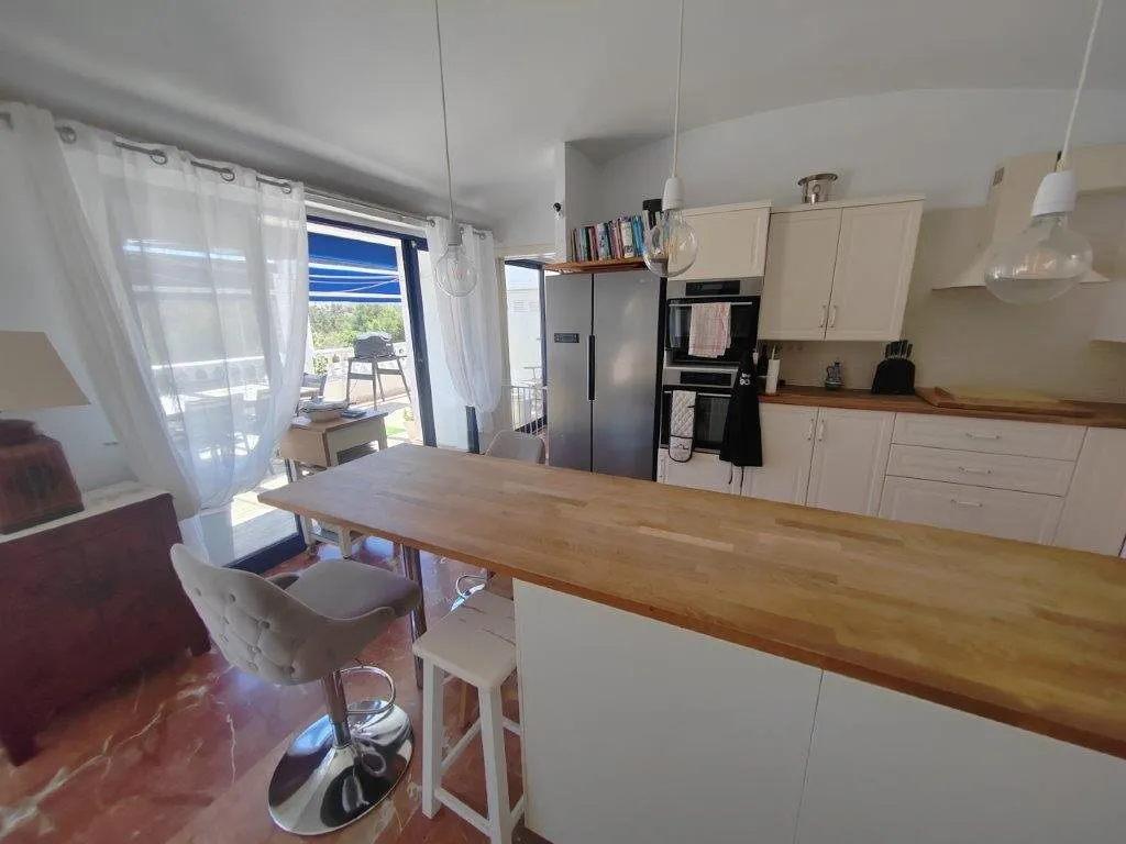Spacious apartment with a large golf-view terrace in Las Ramblas (23)