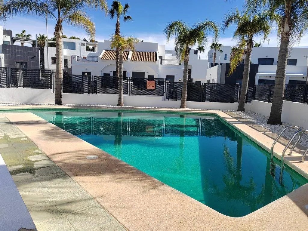 Bright top-floor apartment with solarium near La Fuente (28)