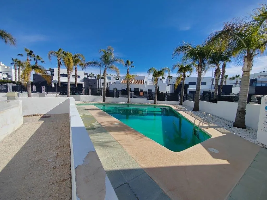 Bright top-floor apartment with solarium near La Fuente (29)