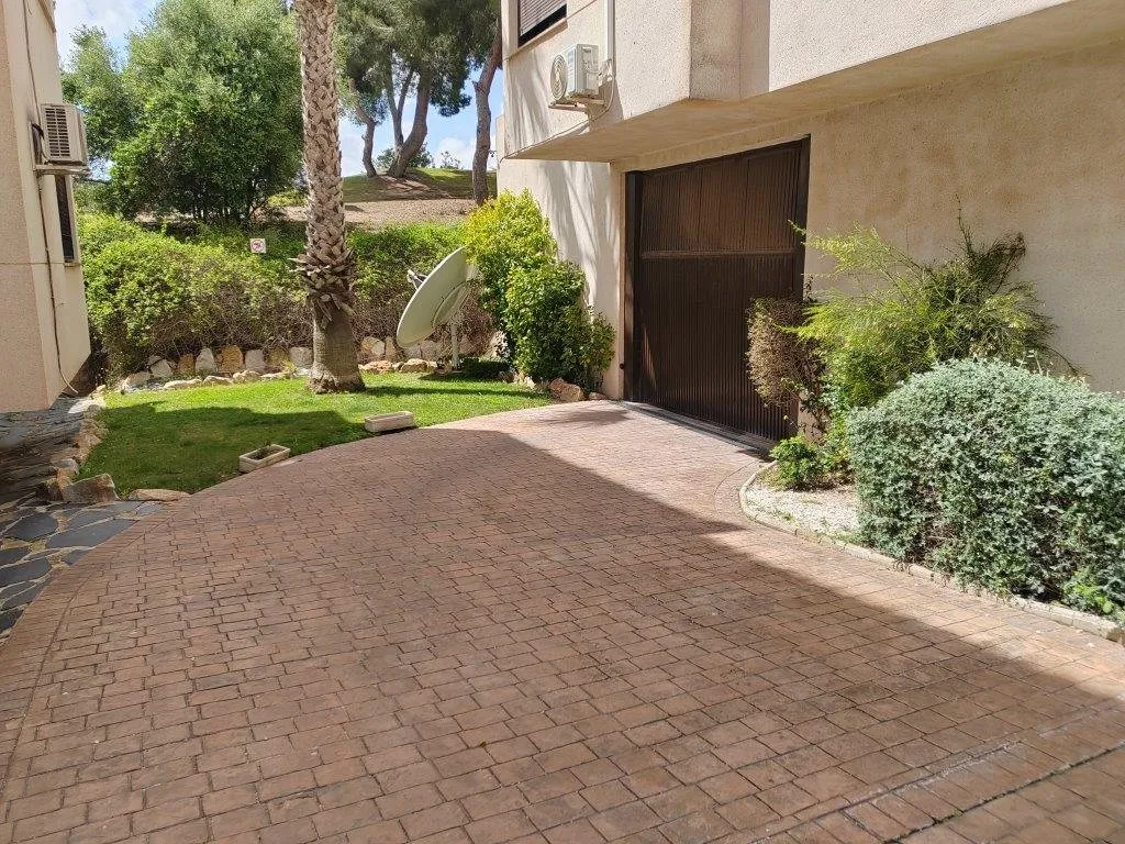 Front-line south-facing penthouse on Las Ramblas Golf (35)