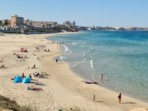 Mil Palmeras beach, with fine sand and clear water